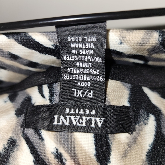 Alfani Skirt - Picture 3 of 3